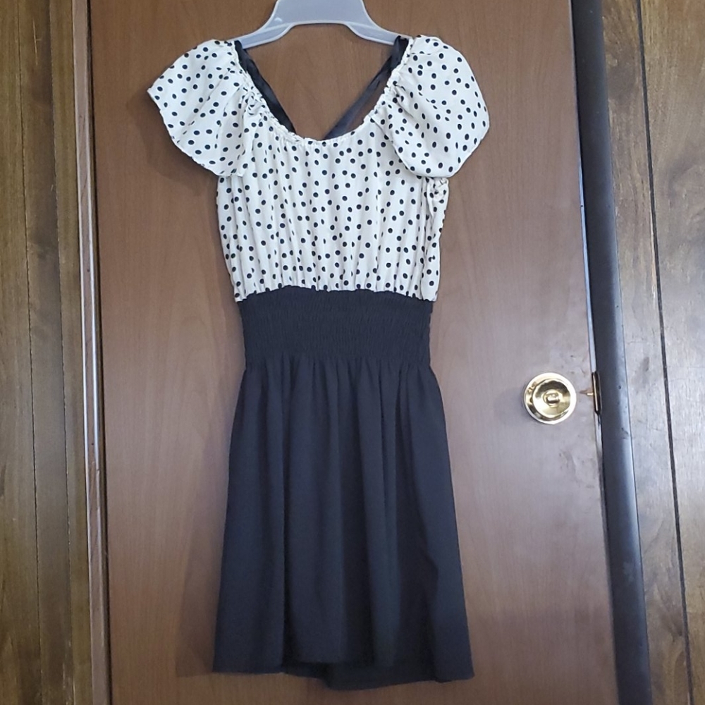 Black and white polka dot top dress sz small